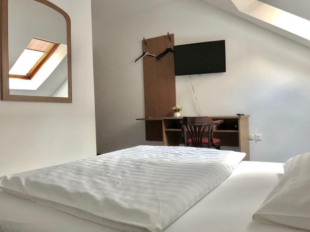 Hard Rock Rooms For Two Livno Exteriör bild